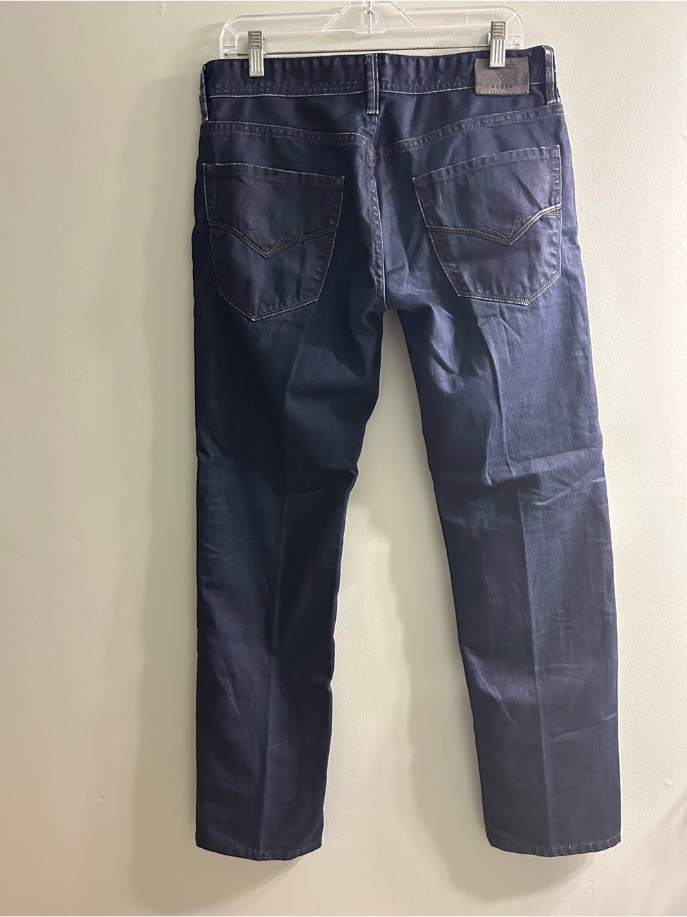 Guess men’s Robertson slim tapered coated jeans luxe 32X30 - Picture 4 of 8